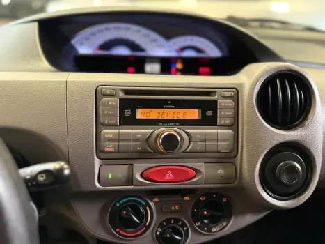 TOYOTA Etios Hatch 1.3 16V 4P FLEX XS, Foto 13