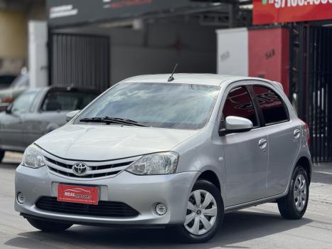 TOYOTA Etios Hatch 1.5 16V 4P FLEX XS AUTOMÁTICO, Foto 3 TOYOTA Etios Hatch 1.5 16V 4P FLEX XS AUTOMÁTICO, Foto 3