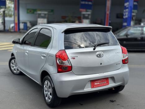 TOYOTA Etios Hatch 1.5 16V 4P FLEX XS AUTOMÁTICO, Foto 4 TOYOTA Etios Hatch 1.5 16V 4P FLEX XS AUTOMÁTICO, Foto 4