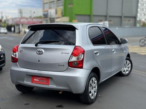 TOYOTA Etios Hatch 1.5 16V 4P FLEX XS AUTOMÁTICO, Foto 5 TOYOTA Etios Hatch 1.5 16V 4P FLEX XS AUTOMÁTICO, Foto 5
