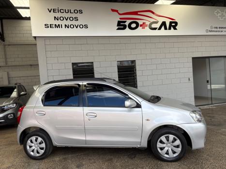 TOYOTA Etios Hatch 1.3 16V 4P FLEX XS, Foto 2