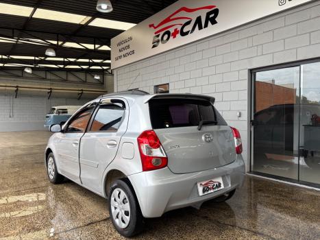 TOYOTA Etios Hatch 1.3 16V 4P FLEX XS, Foto 6