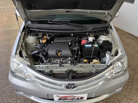 TOYOTA Etios Hatch 1.3 16V 4P FLEX XS, Foto 10