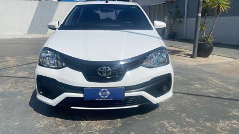 TOYOTA Etios Hatch 1.3 16V 4P FLEX X, Foto 1