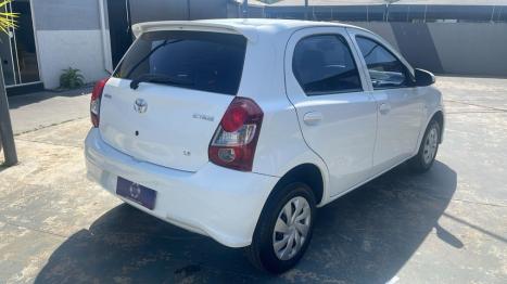 TOYOTA Etios Hatch 1.3 16V 4P FLEX X, Foto 6