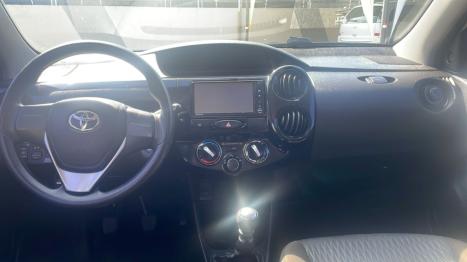 TOYOTA Etios Hatch 1.3 16V 4P FLEX X, Foto 11