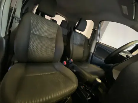 TOYOTA Etios Hatch 1.3 16V 4P FLEX X AUTOM�TICO, Foto 9