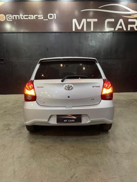 TOYOTA Etios Hatch 1.3 16V 4P FLEX X, Foto 5