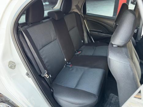 TOYOTA Etios Hatch 1.3 16V 4P FLEX X, Foto 7