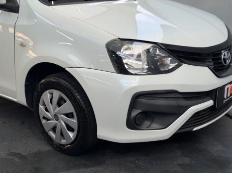 TOYOTA Etios Hatch 1.3 16V 4P FLEX X, Foto 8