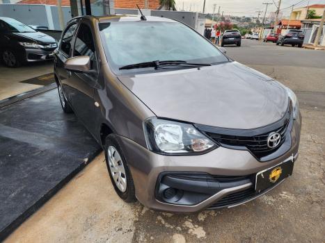 TOYOTA Etios Hatch 1.3 16V 4P FLEX X, Foto 8