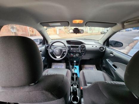 TOYOTA Etios Hatch 1.3 16V 4P FLEX X, Foto 12