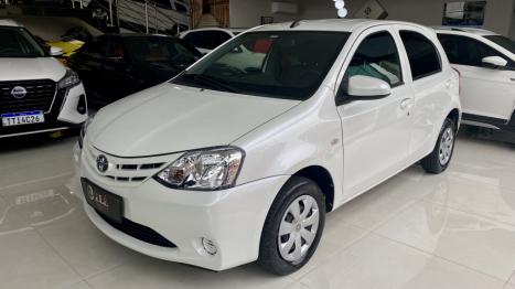 TOYOTA Etios Hatch 1.3 16V 4P FLEX X AUTOMTICO, Foto 1