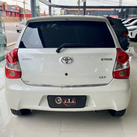 TOYOTA Etios Hatch 1.3 16V 4P FLEX X AUTOMTICO, Foto 5