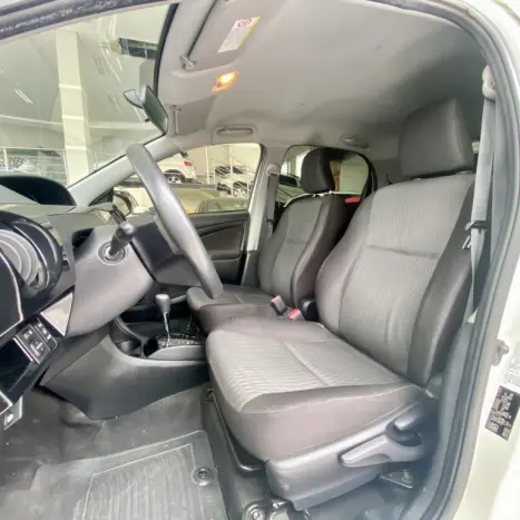 TOYOTA Etios Hatch 1.3 16V 4P FLEX X AUTOMTICO, Foto 6