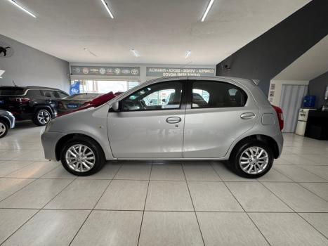 TOYOTA Etios Hatch 1.5 16V 4P FLEX XLS, Foto 3