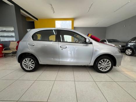 TOYOTA Etios Hatch 1.5 16V 4P FLEX XLS, Foto 4