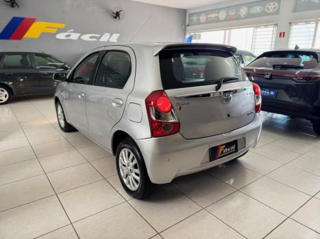 TOYOTA Etios Hatch 1.5 16V 4P FLEX XLS, Foto 6
