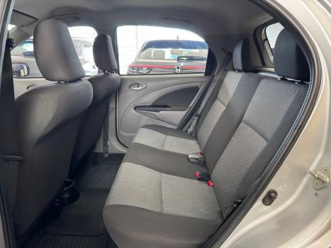 TOYOTA Etios Hatch 1.5 16V 4P FLEX XLS, Foto 10