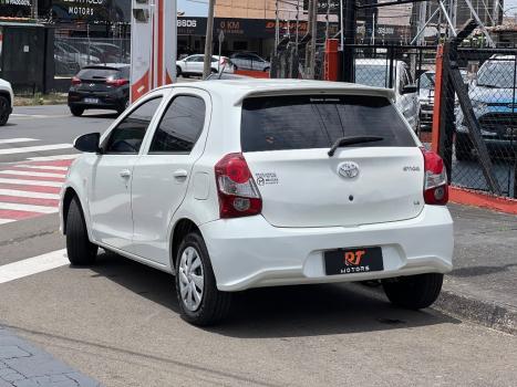 TOYOTA Etios Hatch 1.3 16V 4P FLEX X, Foto 3