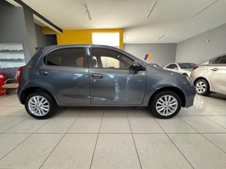 TOYOTA Etios Hatch 1.5 16V 4P FLEX XLS, Foto 4