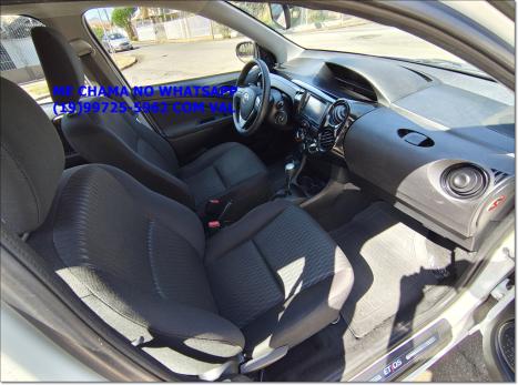 TOYOTA Etios Hatch 1.3 16V 4P FLEX X AUTOMTICO, Foto 4