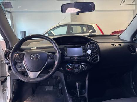 TOYOTA Etios Hatch 1.5 16V 4P FLEX PLATINUM, Foto 8