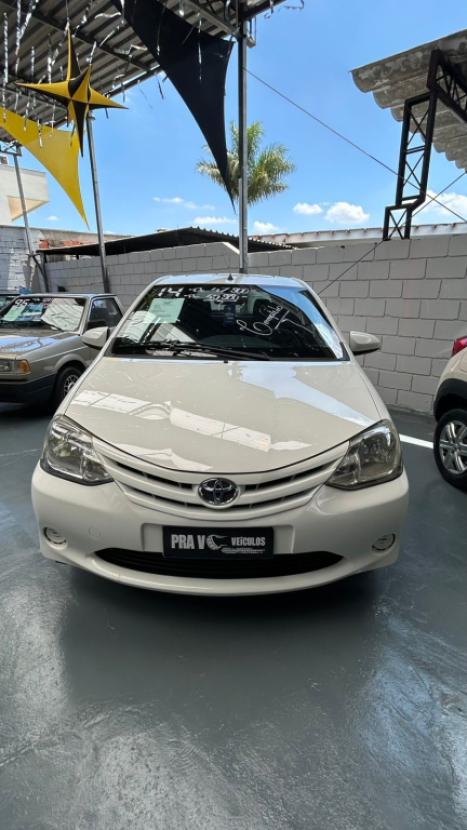TOYOTA Etios Hatch 1.3 16V 4P FLEX X, Foto 1