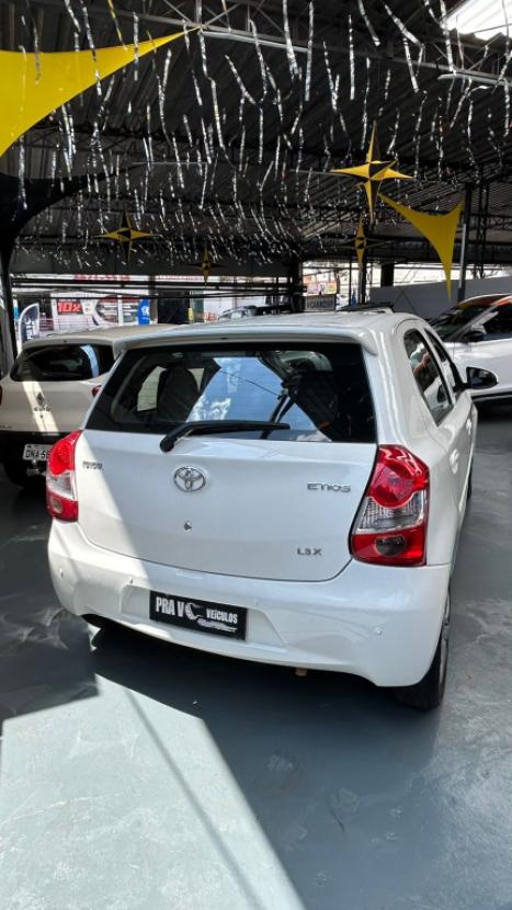 TOYOTA Etios Hatch 1.3 16V 4P FLEX X, Foto 2