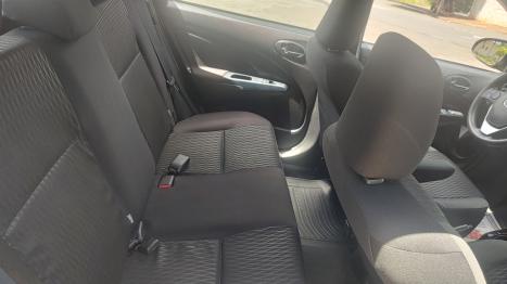 TOYOTA Etios Hatch 1.5 16V 4P FLEX XS AUTOM�TICO, Foto 6