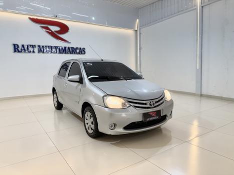 TOYOTA Etios Hatch 1.3 16V 4P FLEX X, Foto 2