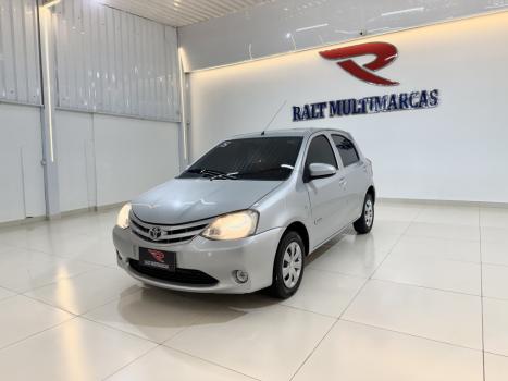 TOYOTA Etios Hatch 1.3 16V 4P FLEX X, Foto 3