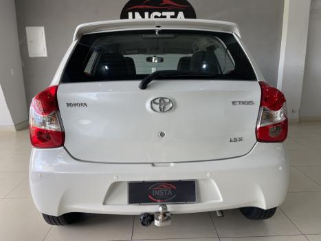 TOYOTA Etios Hatch 1.3 16V 4P FLEX X, Foto 5