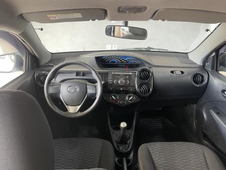 TOYOTA Etios Hatch 1.3 16V 4P FLEX X, Foto 10