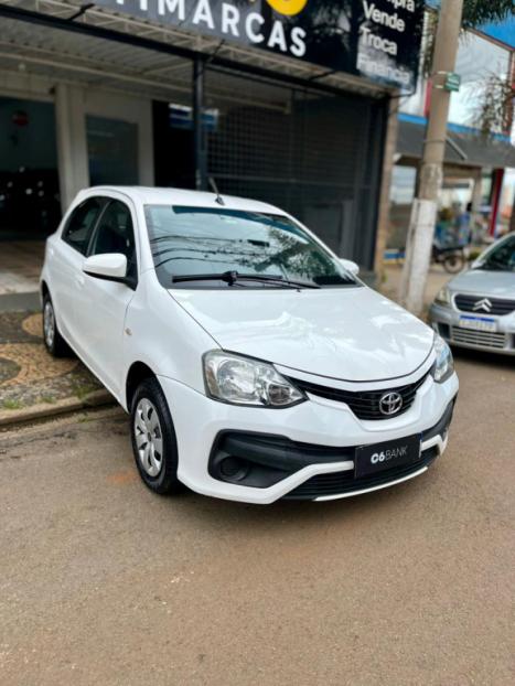 TOYOTA Etios Hatch 1.5 16V 4P FLEX XS, Foto 2