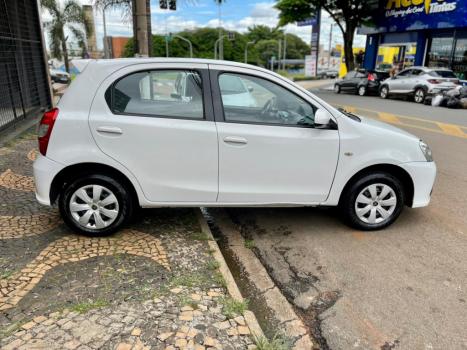 TOYOTA Etios Hatch 1.5 16V 4P FLEX XS, Foto 3