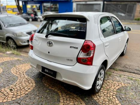 TOYOTA Etios Hatch 1.5 16V 4P FLEX XS, Foto 4