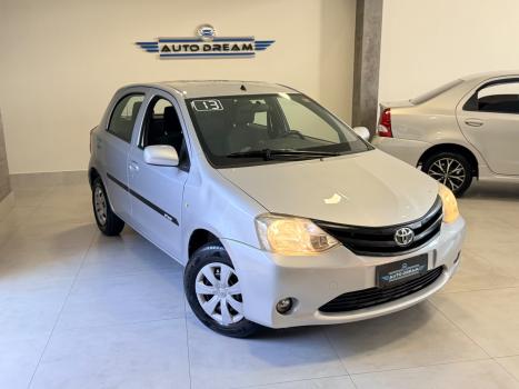 TOYOTA Etios Hatch 1.3 16V 4P FLEX XS, Foto 2