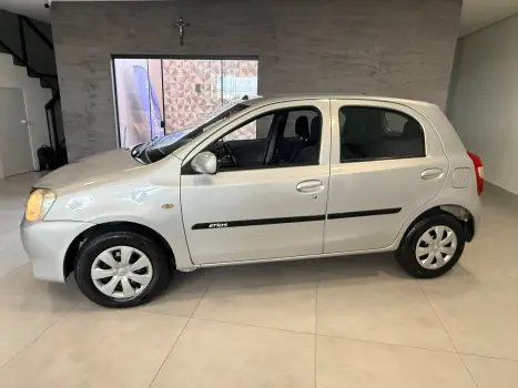 TOYOTA Etios Hatch 1.3 16V 4P FLEX XS, Foto 4