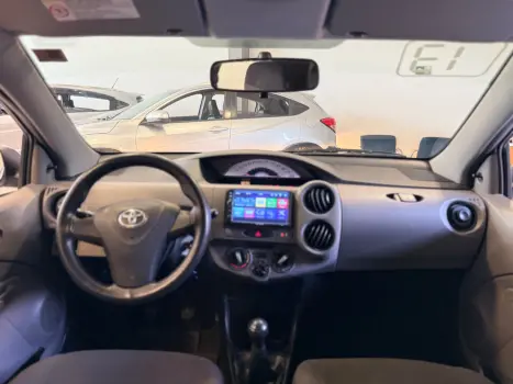 TOYOTA Etios Hatch 1.3 16V 4P FLEX XS, Foto 10