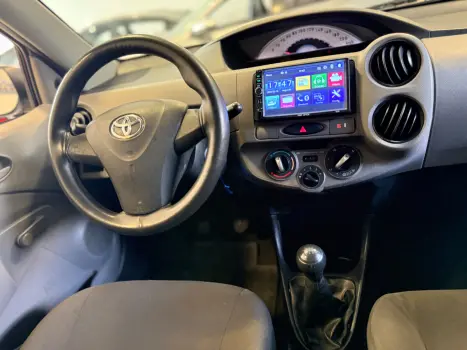TOYOTA Etios Hatch 1.3 16V 4P FLEX XS, Foto 11