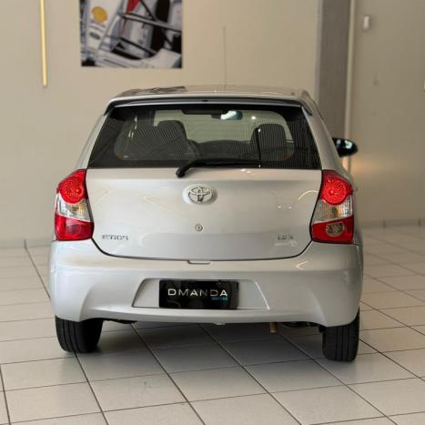 TOYOTA Etios Hatch 1.3 16V 4P FLEX X, Foto 8