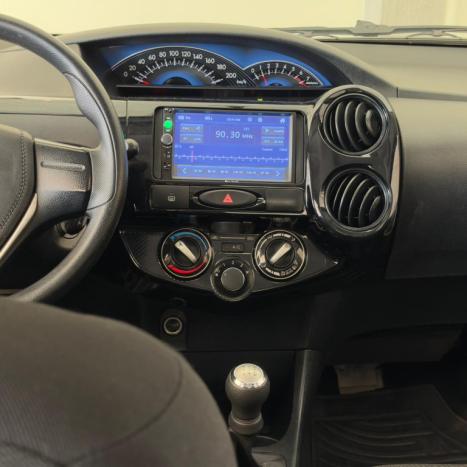 TOYOTA Etios Hatch 1.3 16V 4P FLEX X, Foto 10