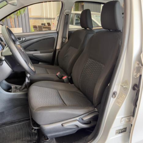 TOYOTA Etios Hatch 1.3 16V 4P FLEX X, Foto 13