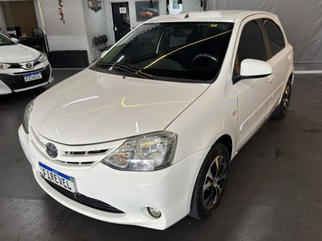 TOYOTA Etios Hatch 1.3 16V 4P FLEX X, Foto 3