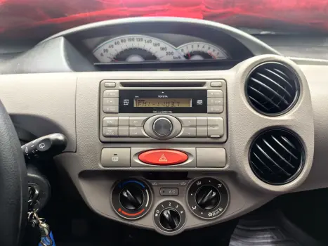 TOYOTA Etios Hatch 1.3 16V 4P FLEX XS, Foto 16