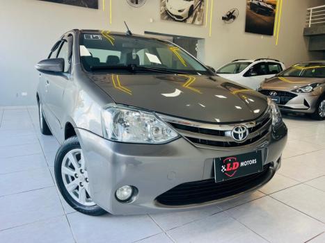TOYOTA Etios Hatch 1.5 16V 4P FLEX XLS, Foto 2