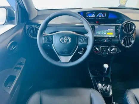 TOYOTA Etios Hatch 1.5 16V 4P FLEX XLS, Foto 11