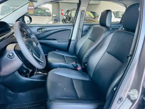 TOYOTA Etios Hatch 1.5 16V 4P FLEX XLS, Foto 14
