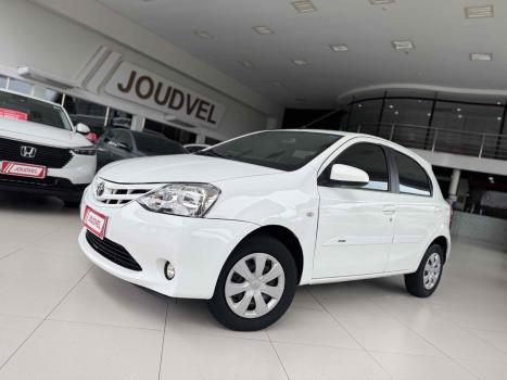 TOYOTA Etios Hatch 1.3 16V 4P FLEX X, Foto 1